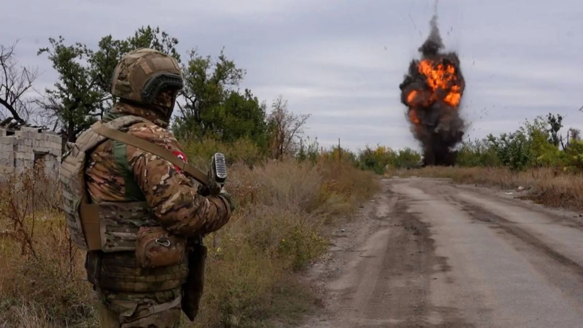 L’Ucraina costretta a indietreggiare: “Ci siamo ritirati da cinque insediamenti a Zaporizhzhia”