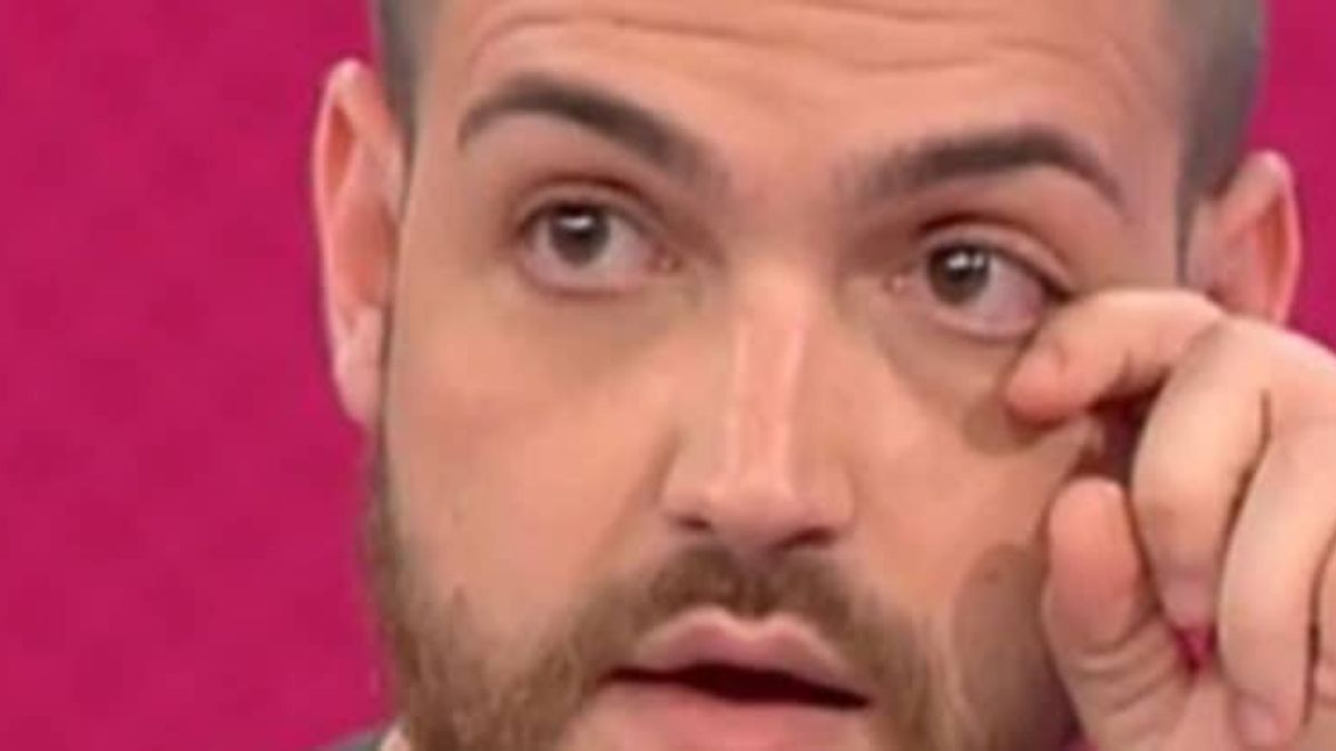 “Addio, eri come un padre”. Valerio Scanu, parole piene di dolore: tanta commozione