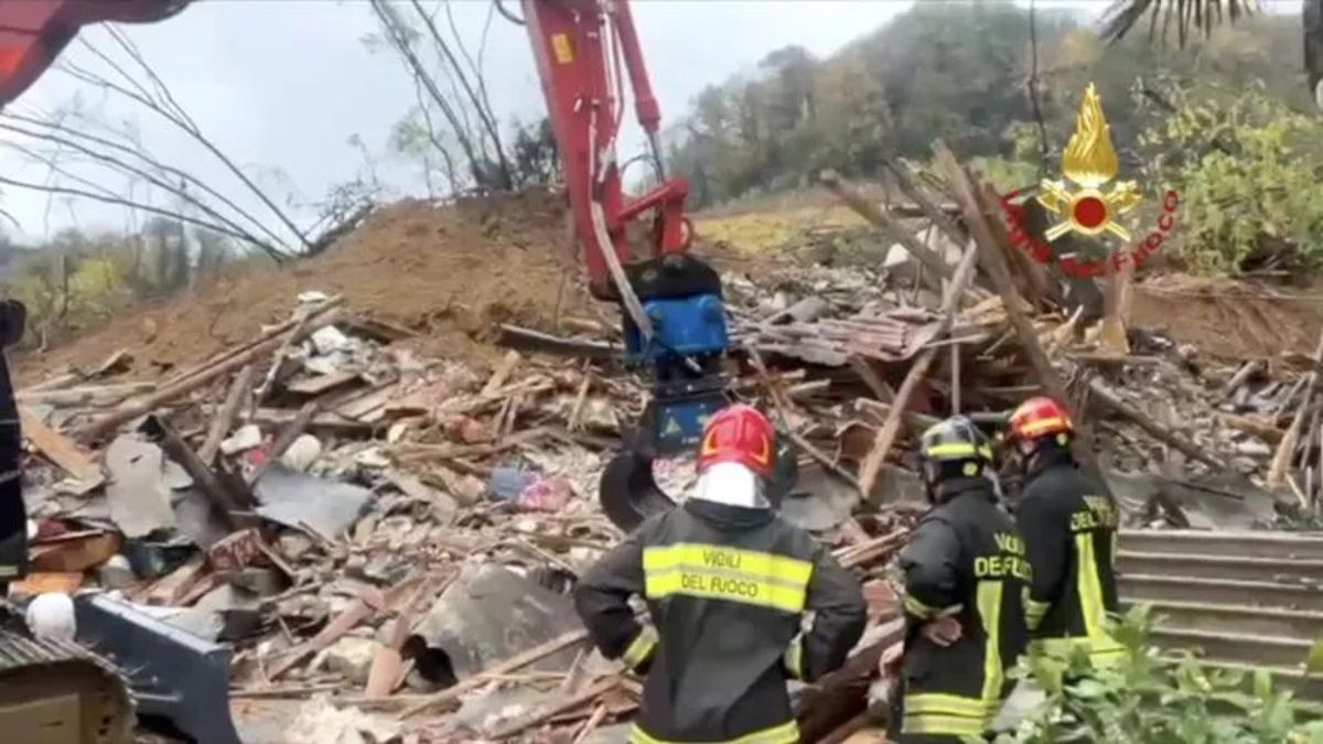 Maltempo: frana in Friuli, ci sono due dispersi. Una terza persona è stata estratta viva