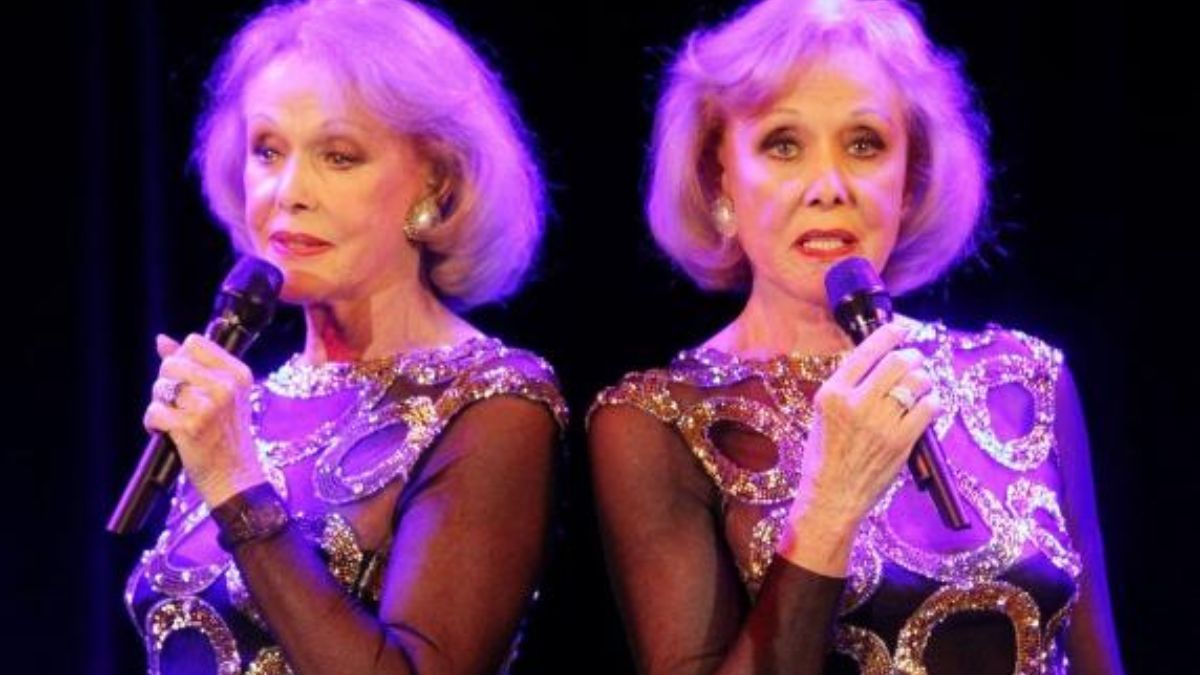 “Morte insieme, cos’è successo”. Addio alle gemelle Kessler, la polizia nell’appartamento “Morte insieme, cos’è successo”. Addio alle gemelle Kessler, la polizia nell’appartamento