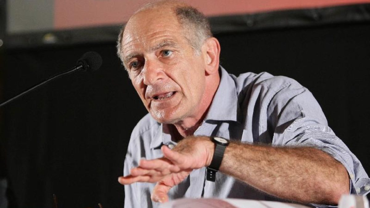 “Addio maestro!”. Lutto enorme, ha cambiato la politica italiana: l’annuncio di poco fa “Addio maestro!”. Lutto enorme, ha cambiato la politica italiana: l’annuncio di poco fa