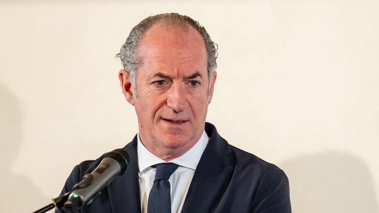 Luca Zaia, record di voti in Veneto: “Mi vogliono sindaco”. Il segnale dalle urne è più forte del previsto Luca Zaia, record di voti in Veneto: “Mi vogliono sindaco”. Il segnale dalle urne è più forte del previsto