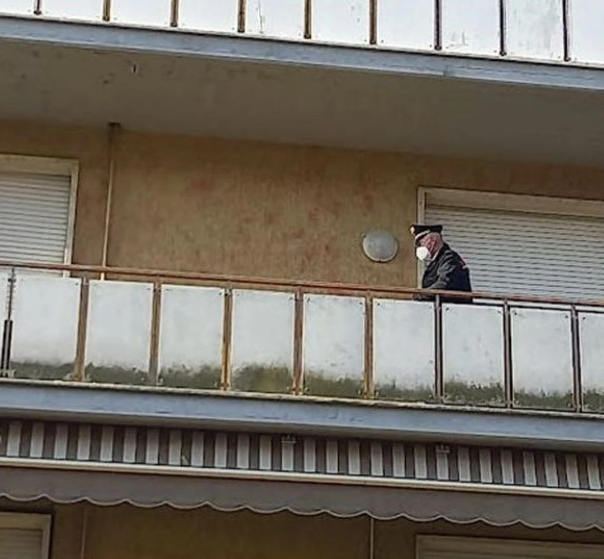 Intervento dei vigili del fuoco a Luzzara dopo la segnalazione dei vicini