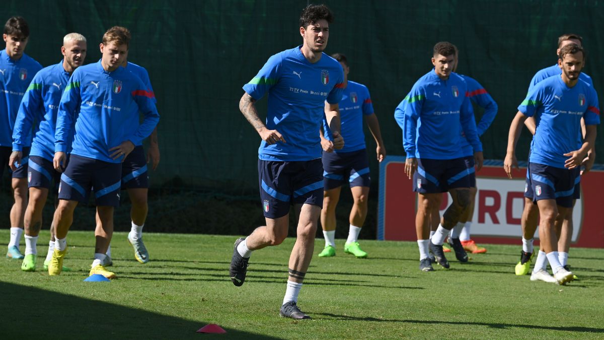 Paura per Bastoni, ladri nella sua villa: cos’hanno preso