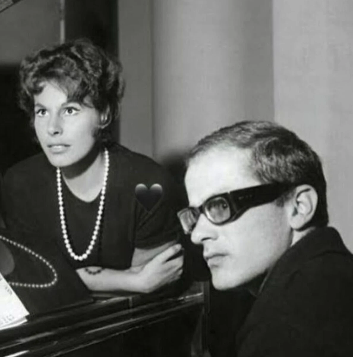 Gino Paoli e Ornella Vanoni insieme durante una performance