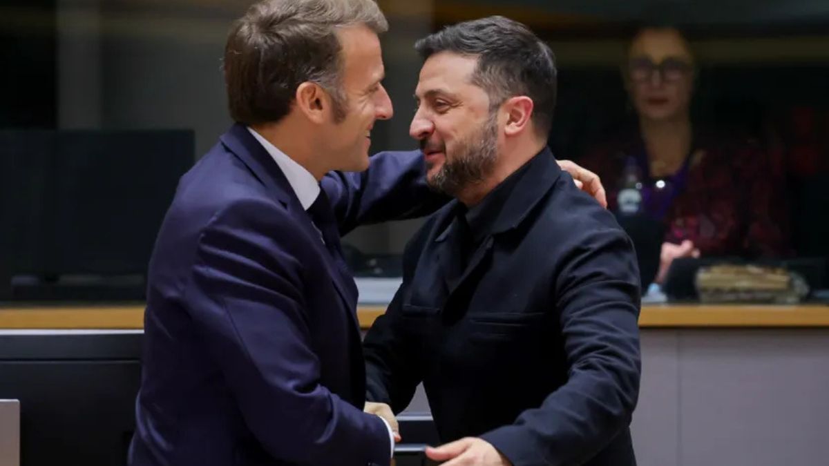 Macron ha dato lo scudo aereo a Zelensky: cambia lo scenario di guerra in Ucraina
