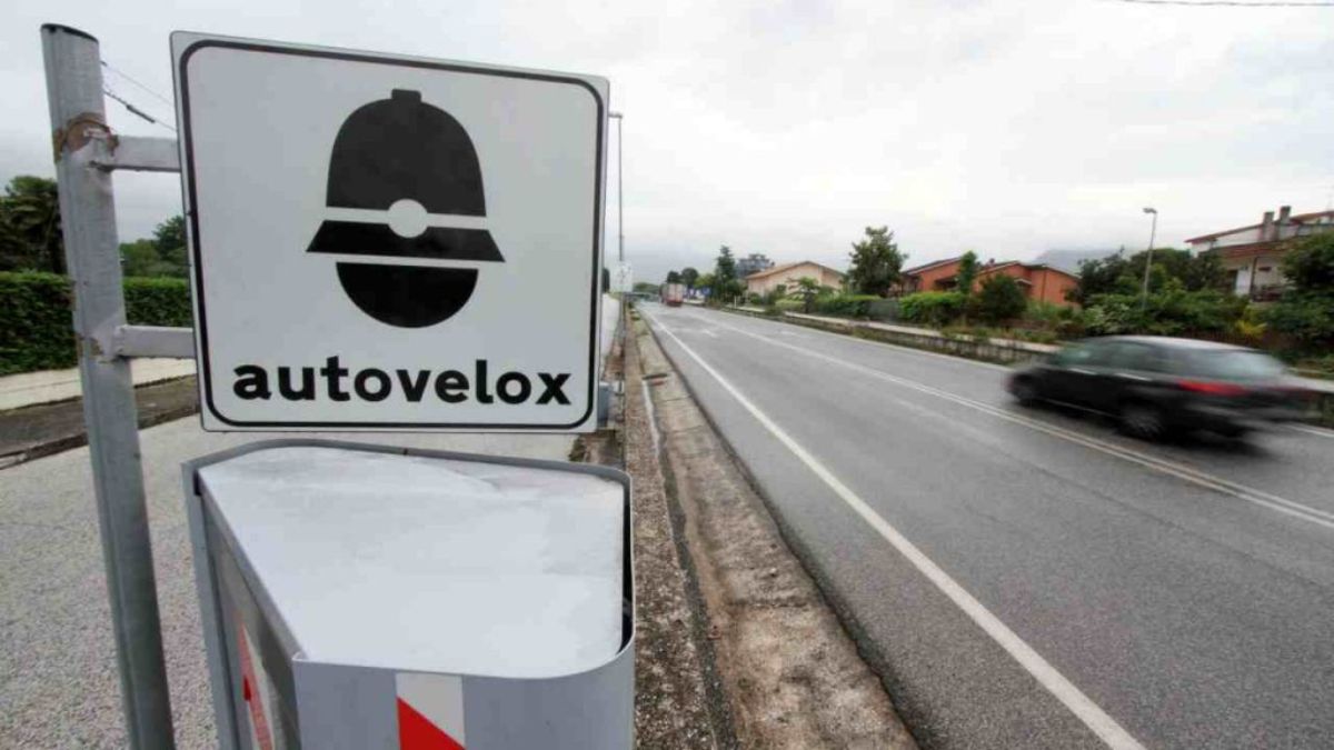 Autovelox, la novità: ecco la lista completa di quelli validi. Cosa fare in caso di multe