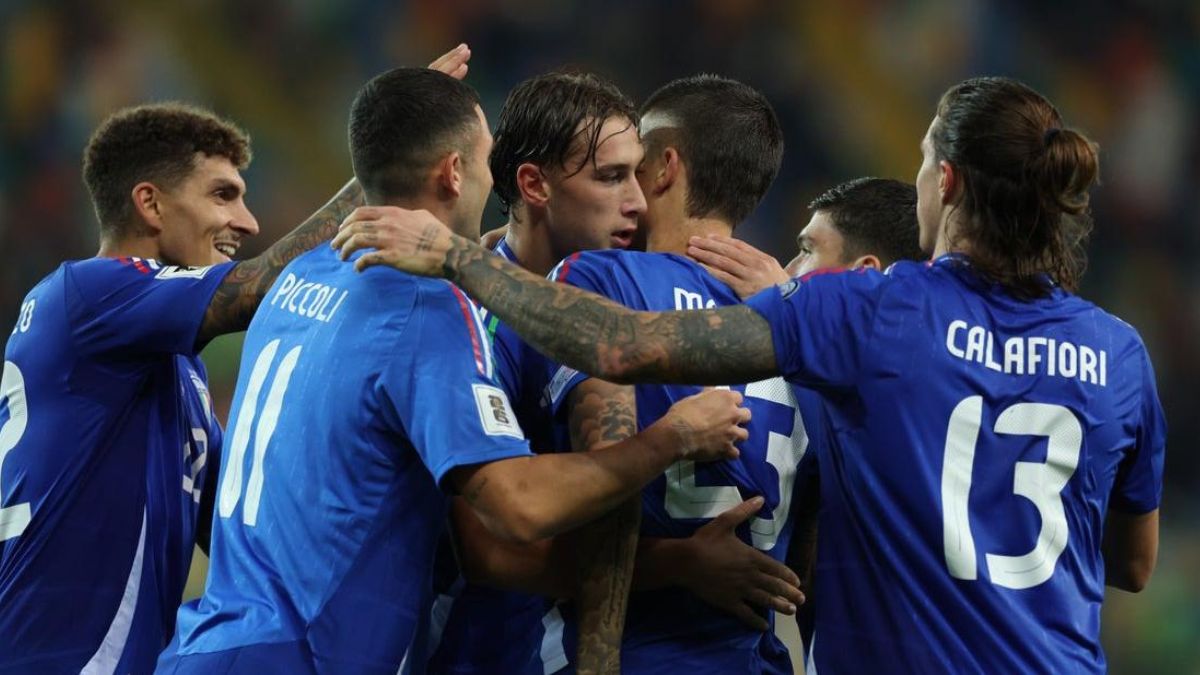 pistola faccia calciatore Nazionale