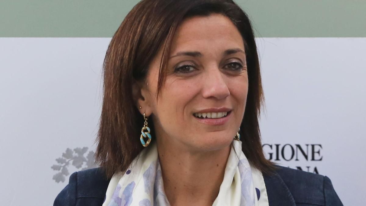 Terremoto in politica: “Ritirata la patente, ecco cosa faceva al volante”. Guai ai piani alti