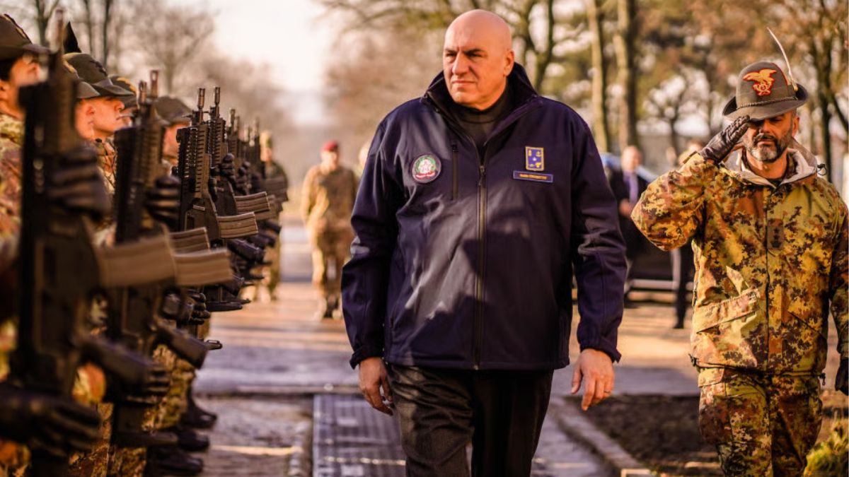 Leva militare, cosa prevede la proposta di Crosetto: “Proprio loro”