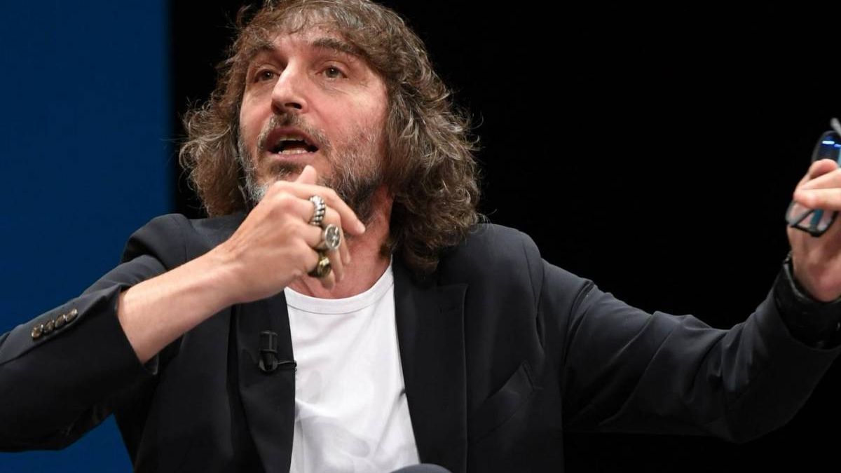 assolta sesso alunni Cruciani