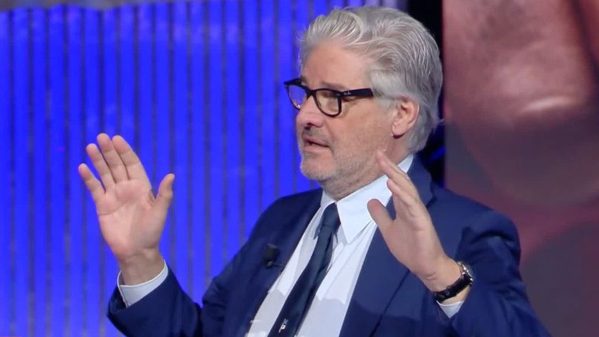 “C’è un limite all’ingrandirsi dei miei attributi!”. Del Debbio sbrocca: caos in studio “C’è un limite all’ingrandirsi dei miei attributi!”. Del Debbio sbrocca: caos in studio