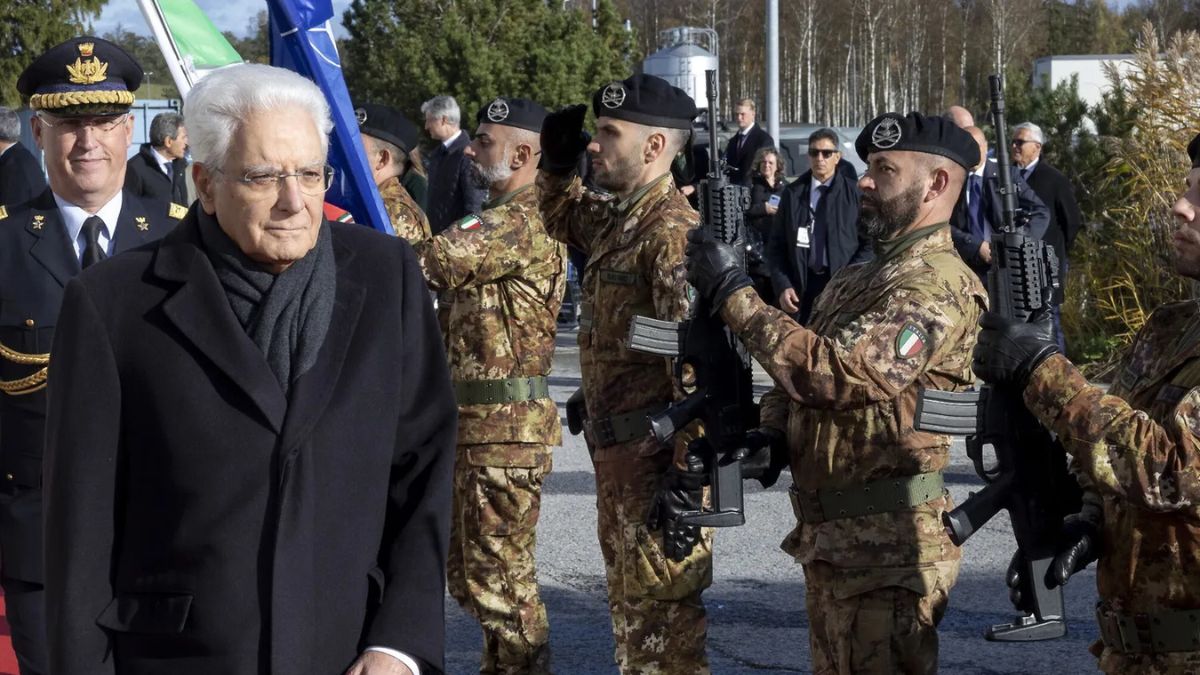 minacce ibride mattarella convoca i vertici militari allarme in italia