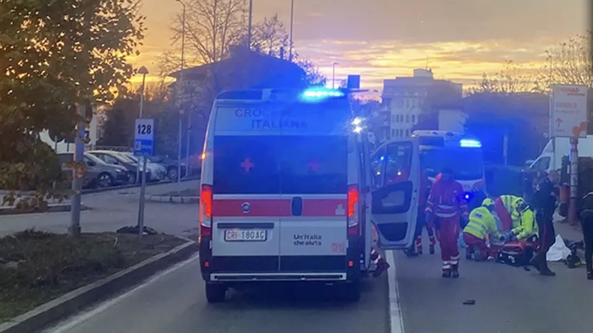 “Ma è giovanissimo”. Incidente atroce, morto così: la scena shock davanti ai soccorritori
