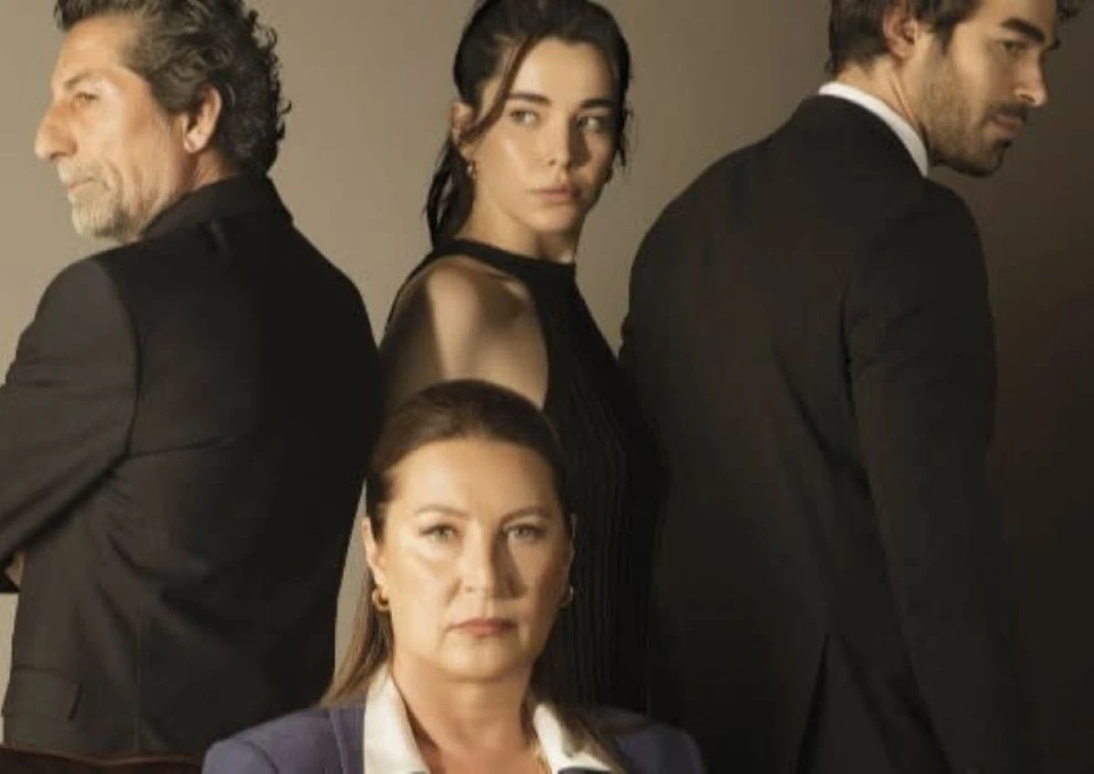 La serie turca Tradimento
