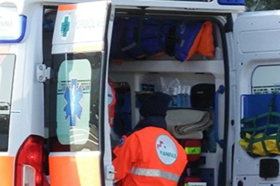 Ambulanza e soccorsi dopo l