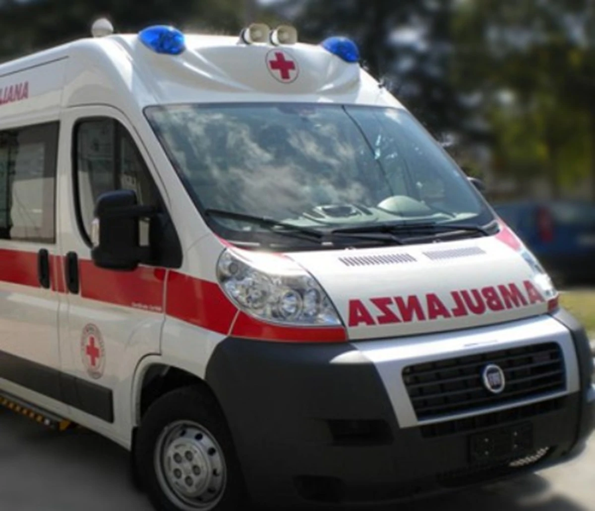 Ambulanza sul luogo dell'incidente