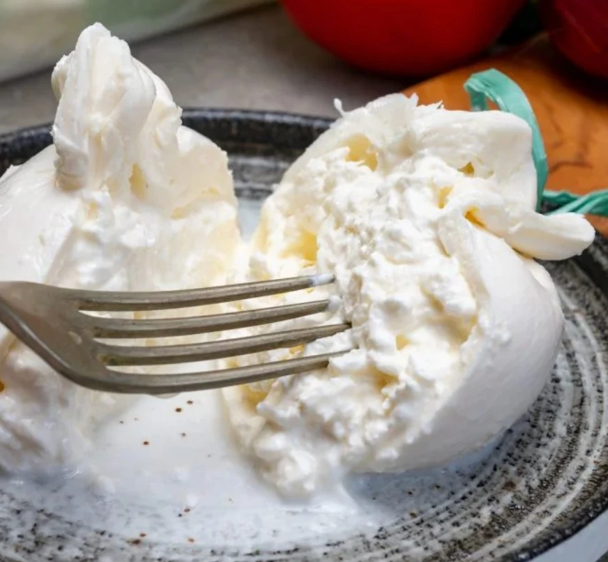 Confezioni di burrata ritirate dal mercato