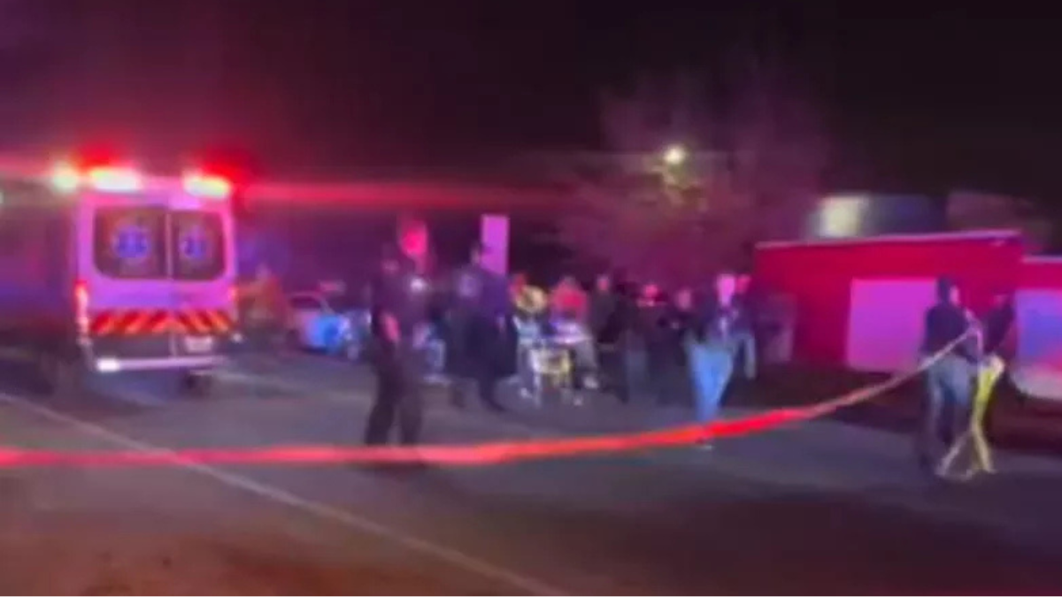 Sparatoria una festa di compleanno: è strage, morti anche bambini