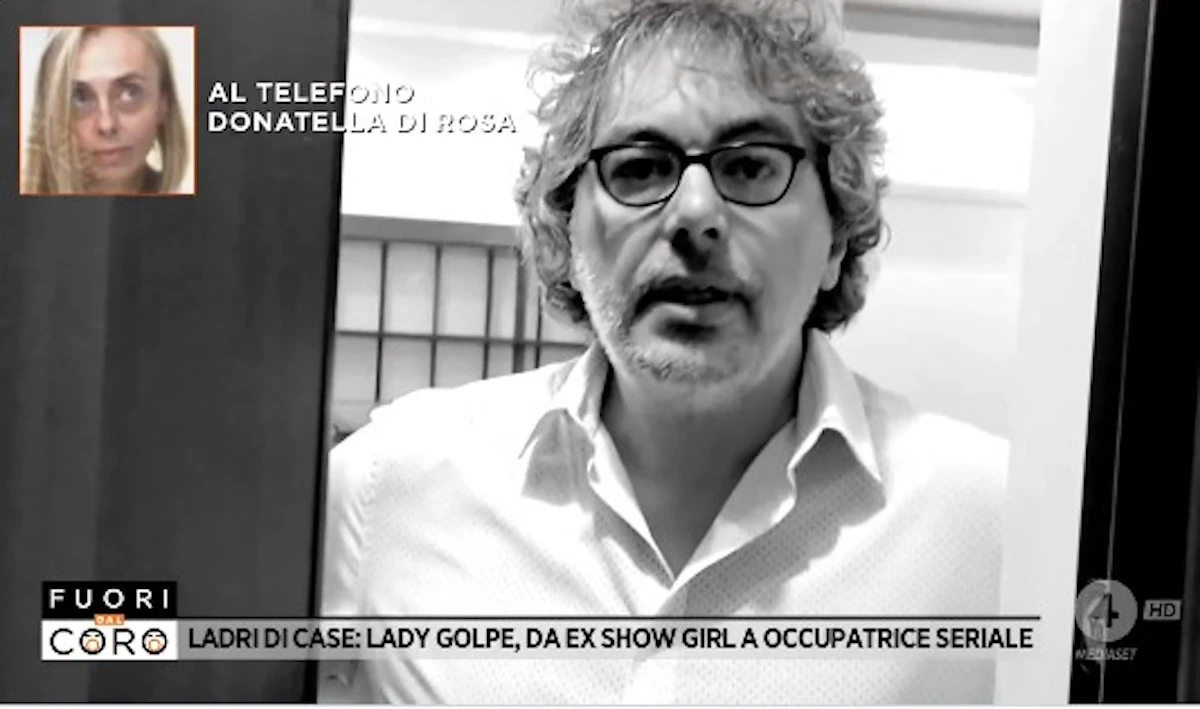 L'inviato di Fuori dal Coro durante il servizio