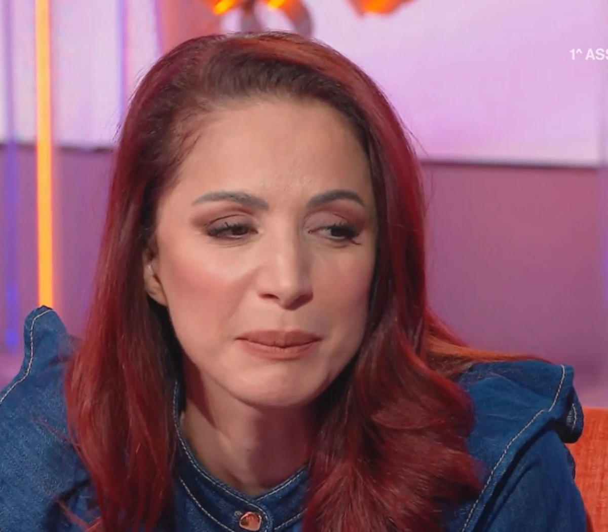 Andrea Delogu durante una registrazione televisiva