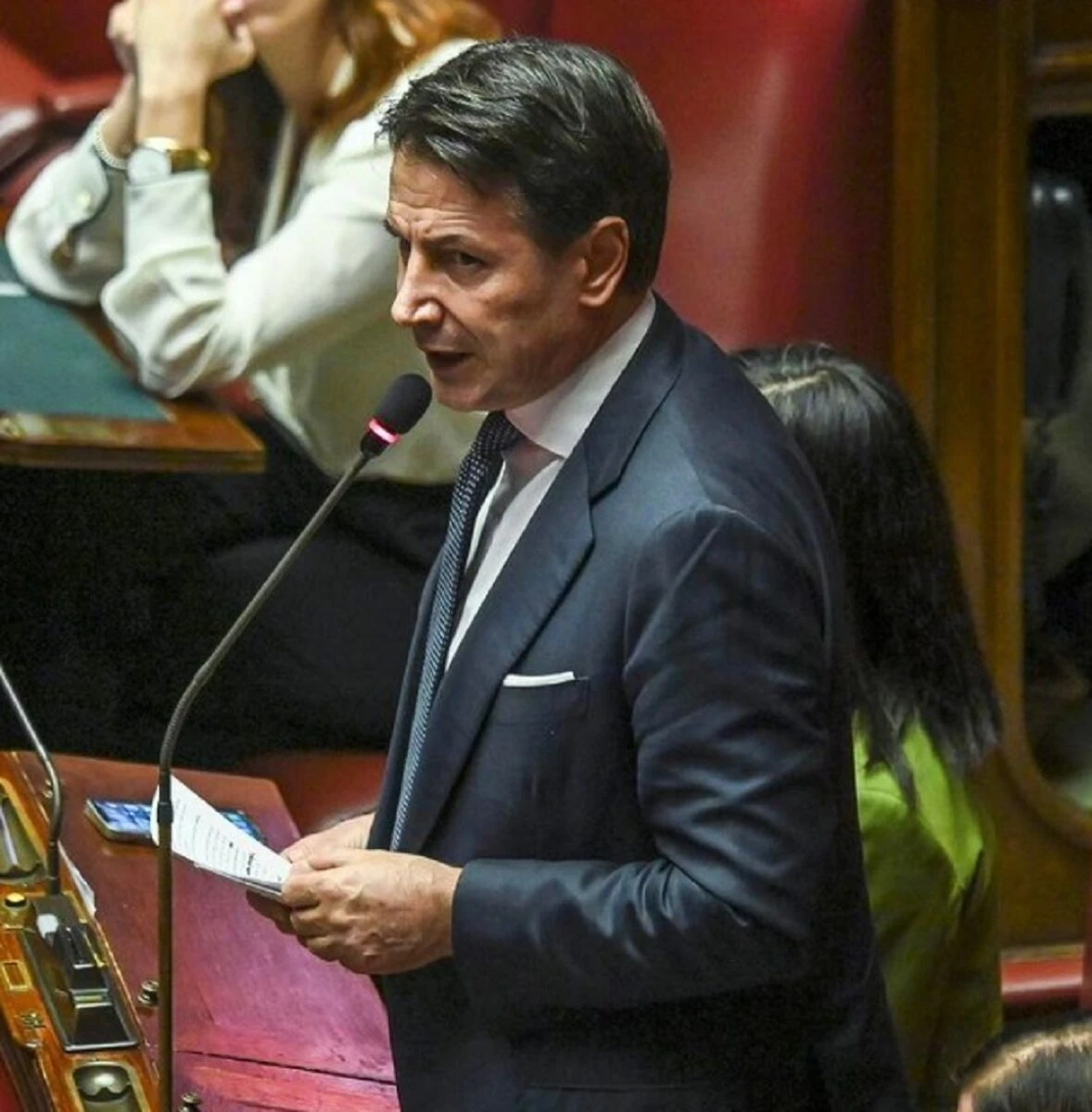 Giuseppe Conte in conferenza stampa