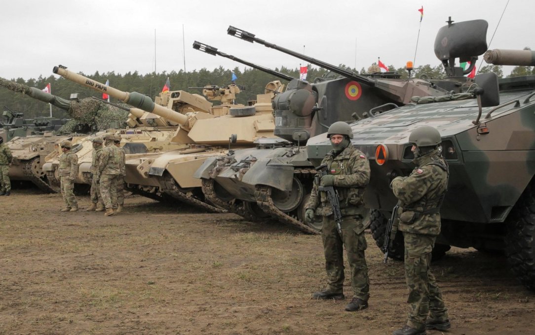 Europa, spunta il piano segreto per la guerra con la Russia: “800.000 soldati coinvolti”