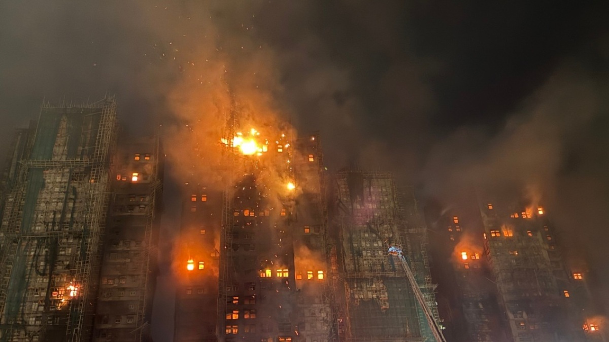 incendio hong kong strage arresti
