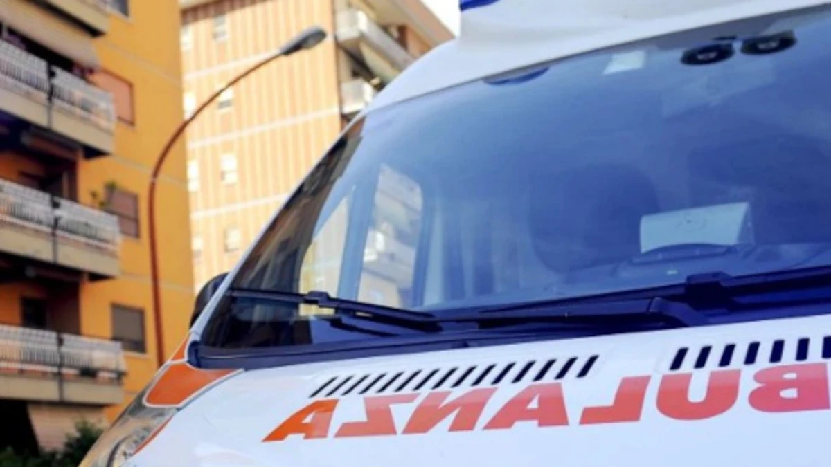 Bimbo di due anni cade dal balcone in Italia Bimbo di due anni cade dal balcone in Italia