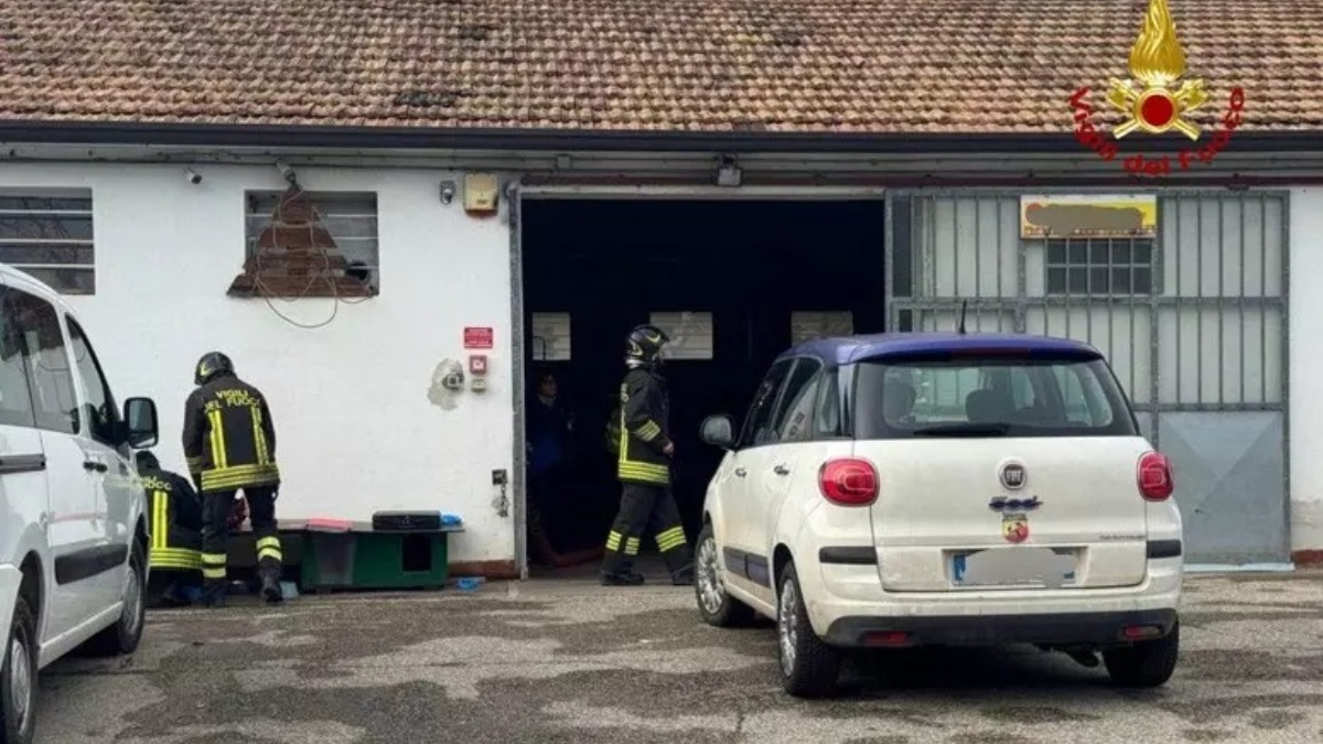 esplosione officina due feriti