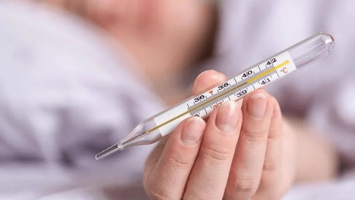 “Vaccino e mascherine”. Italia, il virus è molto aggressivo. L’allarme degli esperti 