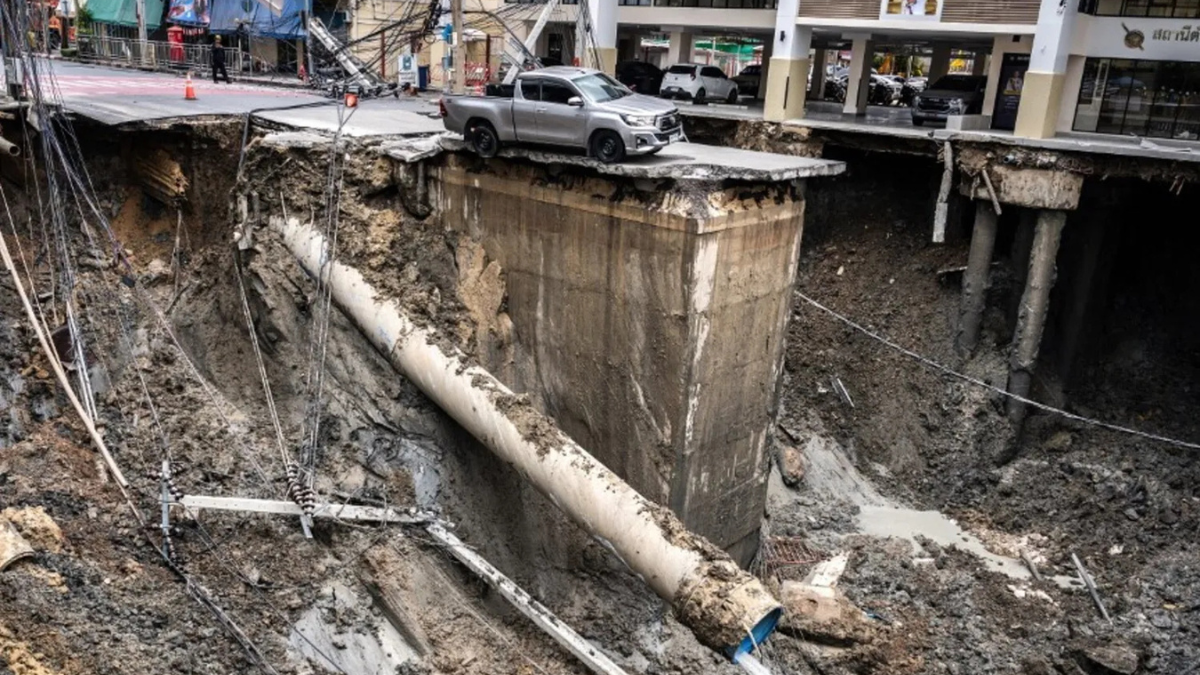 asia flagellata dal maltempo quasi 350 vittime danni devastanti