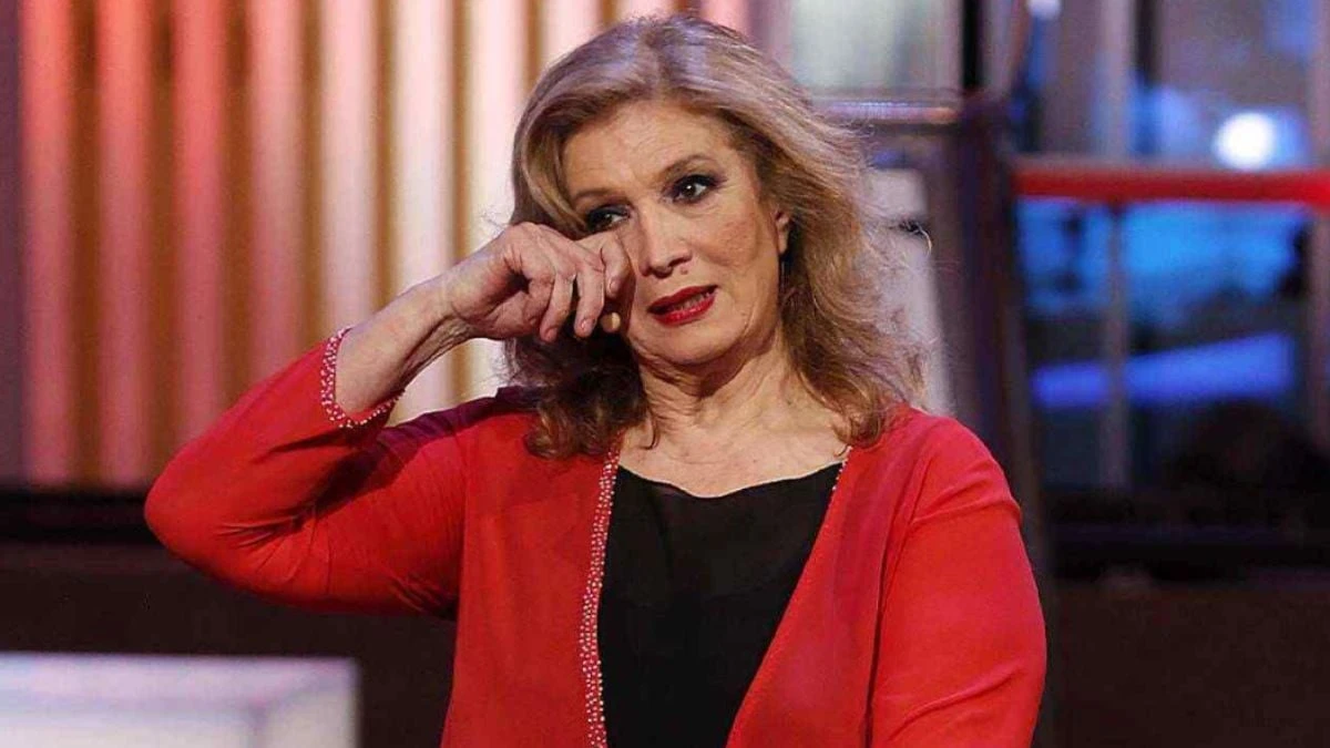 Paura per Iva Zanicchi, la notizia che ha fatto preoccupare i fan Paura per Iva Zanicchi, la notizia che ha fatto preoccupare i fan