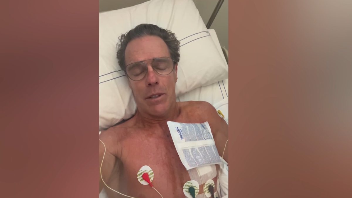 Mario Cipollini in ospedale, l’ex ciclista rompe il silenzio: “Ecco come sto”. Parole piene di dolore Mario Cipollini in ospedale, l’ex ciclista rompe il silenzio: “Ecco come sto”. Parole piene di dolore
