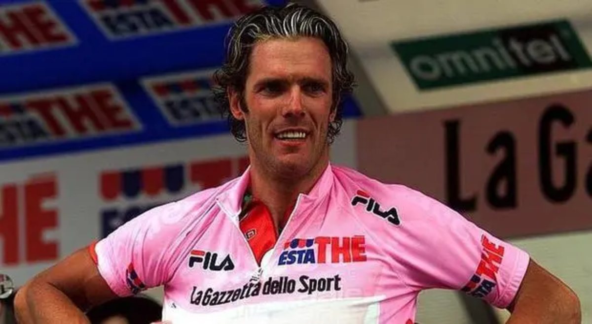 Paura per Mario Cipollini, ricoverato in ospedale: l’annuncio spaventa i fan Paura per Mario Cipollini, ricoverato in ospedale: l’annuncio spaventa i fan