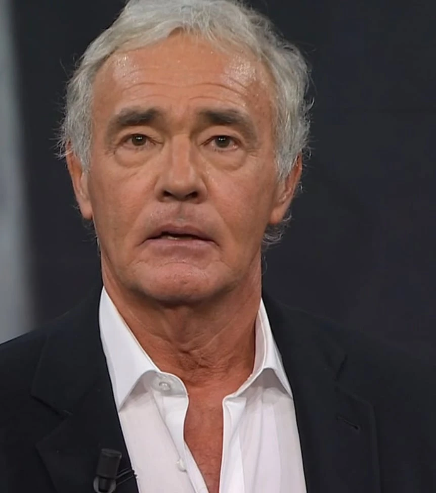 Massimo Giletti durante il suo programma Lo Stato delle Cose