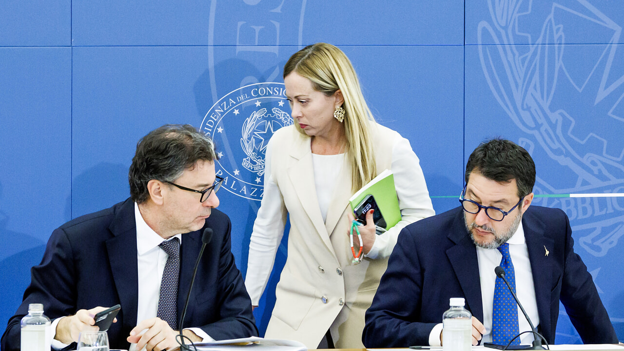 “Una tassa sull’oro degli italiani”. La proposta che fa discutere: cosa cambia e perché