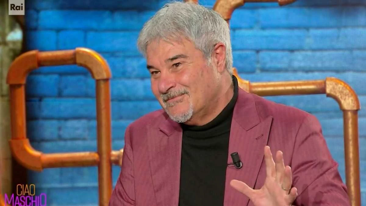 “Lei mi manca ogni giorno”. Pino Insegno, lacrime in tv: le parole struggenti “Lei mi manca ogni giorno”. Pino Insegno, lacrime in tv: le parole struggenti