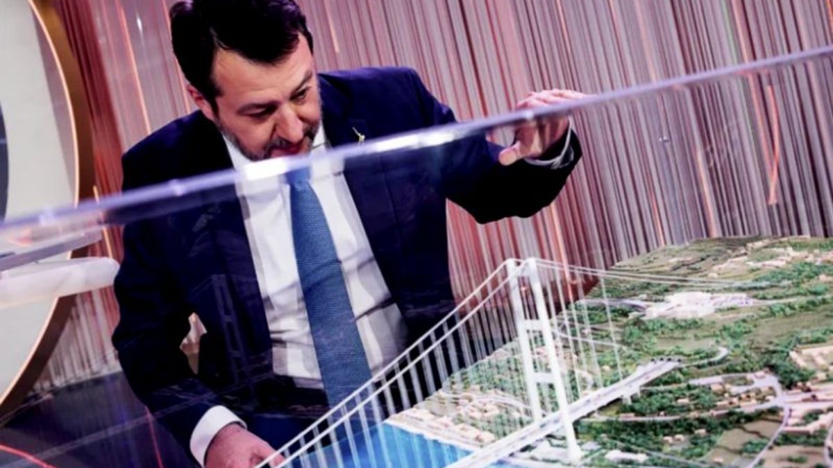 ponte sullo stretto nuovo stop dalla corte dei conti doccia fredda per salvini da Thesocialpost.it ponte sullo stretto nuovo stop dalla corte dei conti doccia fredda per salvini