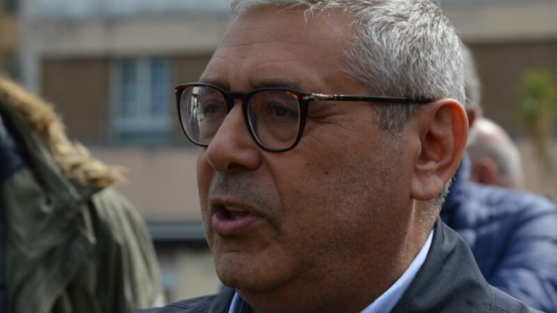 Dopo la tempesta giudiziaria, Cuffaro si dimette da segretario della Dc Dopo la tempesta giudiziaria, Cuffaro si dimette da segretario della Dc