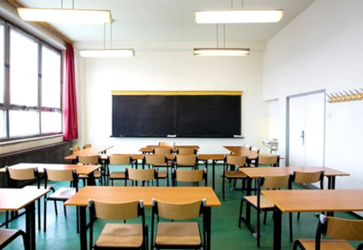 Sciopero nelle scuole e negli uffici comunali