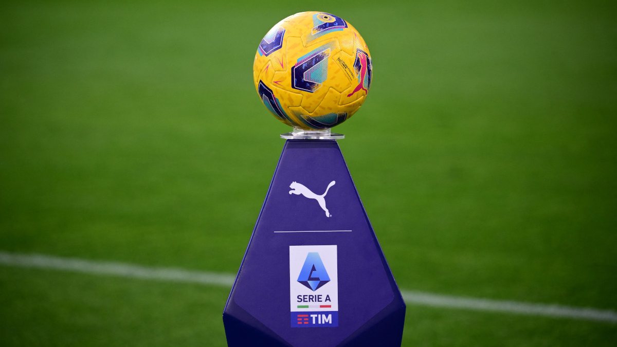 Serie A, sta per saltare un’altra panchina! Caos dopo la sconfitta Serie A, sta per saltare un’altra panchina! Caos dopo la sconfitta