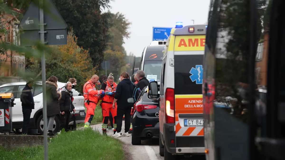 Spray al peperoncino sul pullman a Ravenna: bambina ricoverata in ospedale Spray al peperoncino sul pullman a Ravenna: bambina ricoverata in ospedale