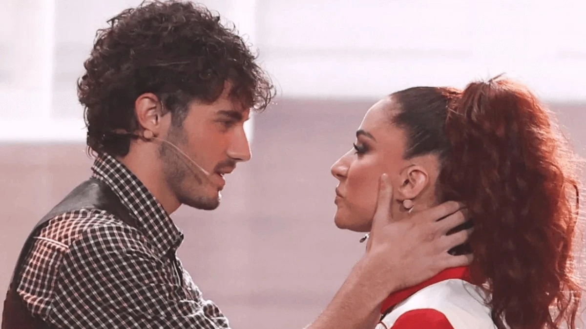 Andrea Delogu e Nikita Perotti, bomba a un passo dalla finale di Ballando con le stelle Andrea Delogu e Nikita Perotti, bomba a un passo dalla finale di Ballando con le stelle