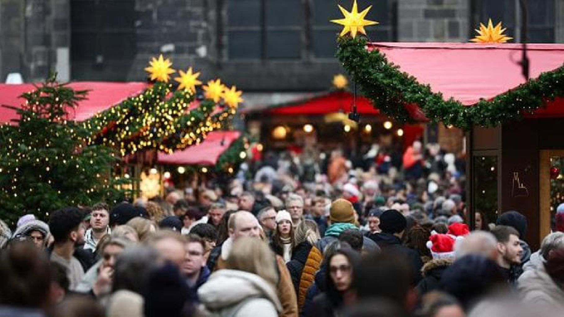 mercatino di natale aiuto attacco islamista cosa succede da Thesocialpost.it mercatino di natale aiuto attacco islamista cosa succede