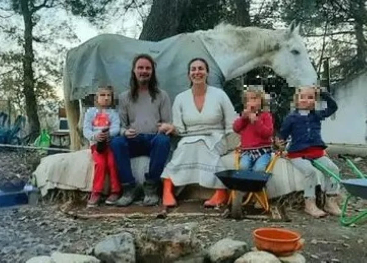 Bambini nel bosco, illustrazione