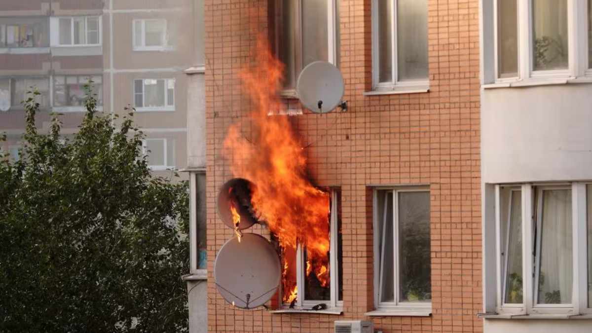 italia si addormenta con il phon acceso sotto le lenzuola scoppia un terribile incendio morta cos236 da Thesocialpost.it italia si addormenta con il phon acceso sotto le lenzuola scoppia un terribile incendio morta cos236