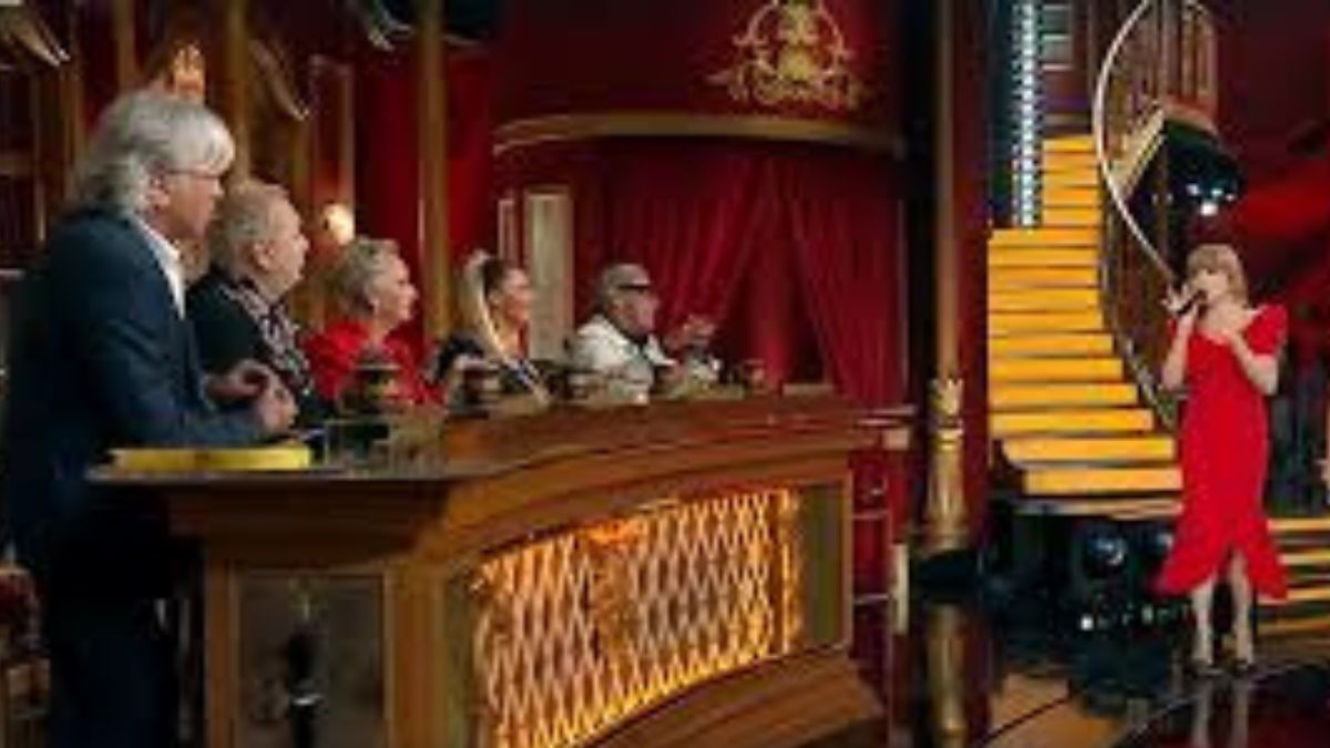 Ballando con le stelle, è caos in giuria: volano offese? Lite in diretta Ballando con le stelle, è caos in giuria: volano offese? Lite in diretta