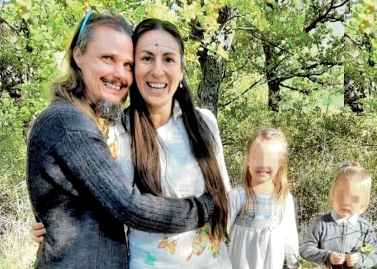 Foto dei figli della cosiddetta famiglia nel bosco coinvolti nel caso discusso a Zona Bianca
