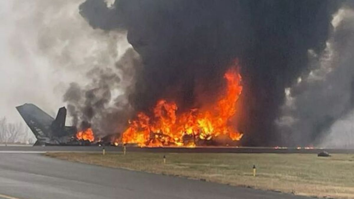 L’aereo precipita e si schianta, a bordo anche il vip: morto sul colpo insieme agli altri, tragedia spaventosa L’aereo precipita e si schianta, a bordo anche il vip: morto sul colpo insieme agli altri, tragedia spaventosa